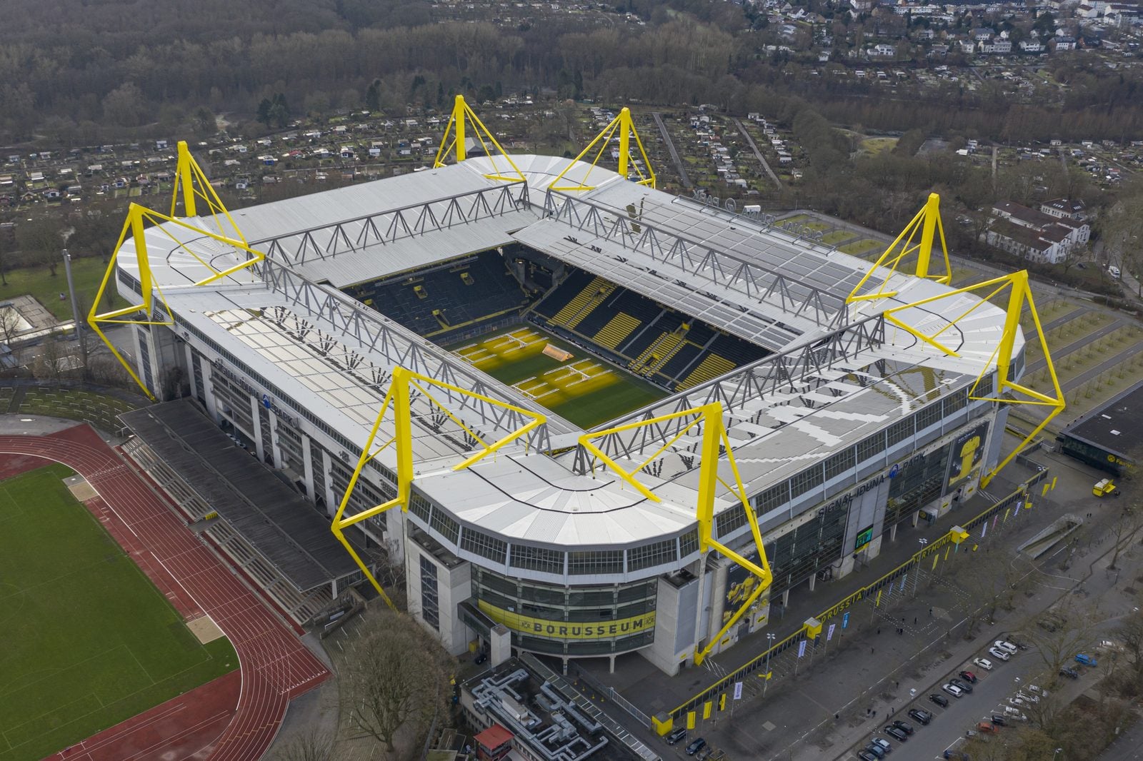 Borussia Dortmund maç ve stadyum anları
