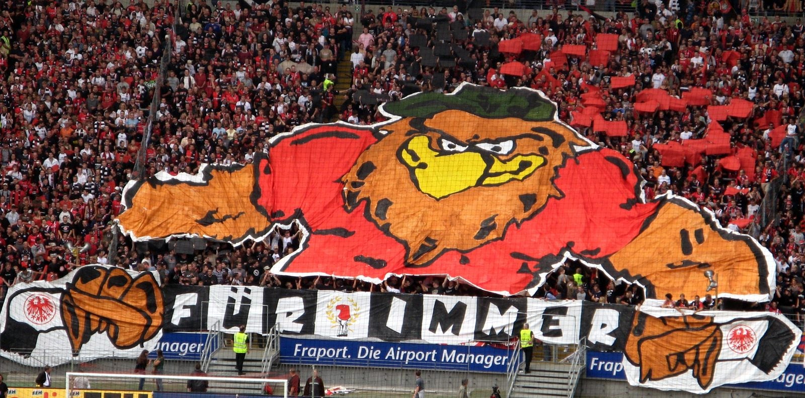 Eintracht Frankfurt maç ve stadyum anları