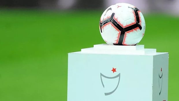 Süper Lig'in ateş hattında 4 ölüm kalım maçı!