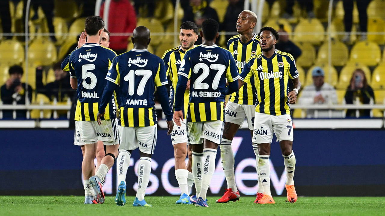 Spor yazarları Fenerbahçe - Başakşehir maçını değerlendirdi: 'Stres olmayınca huzur var'