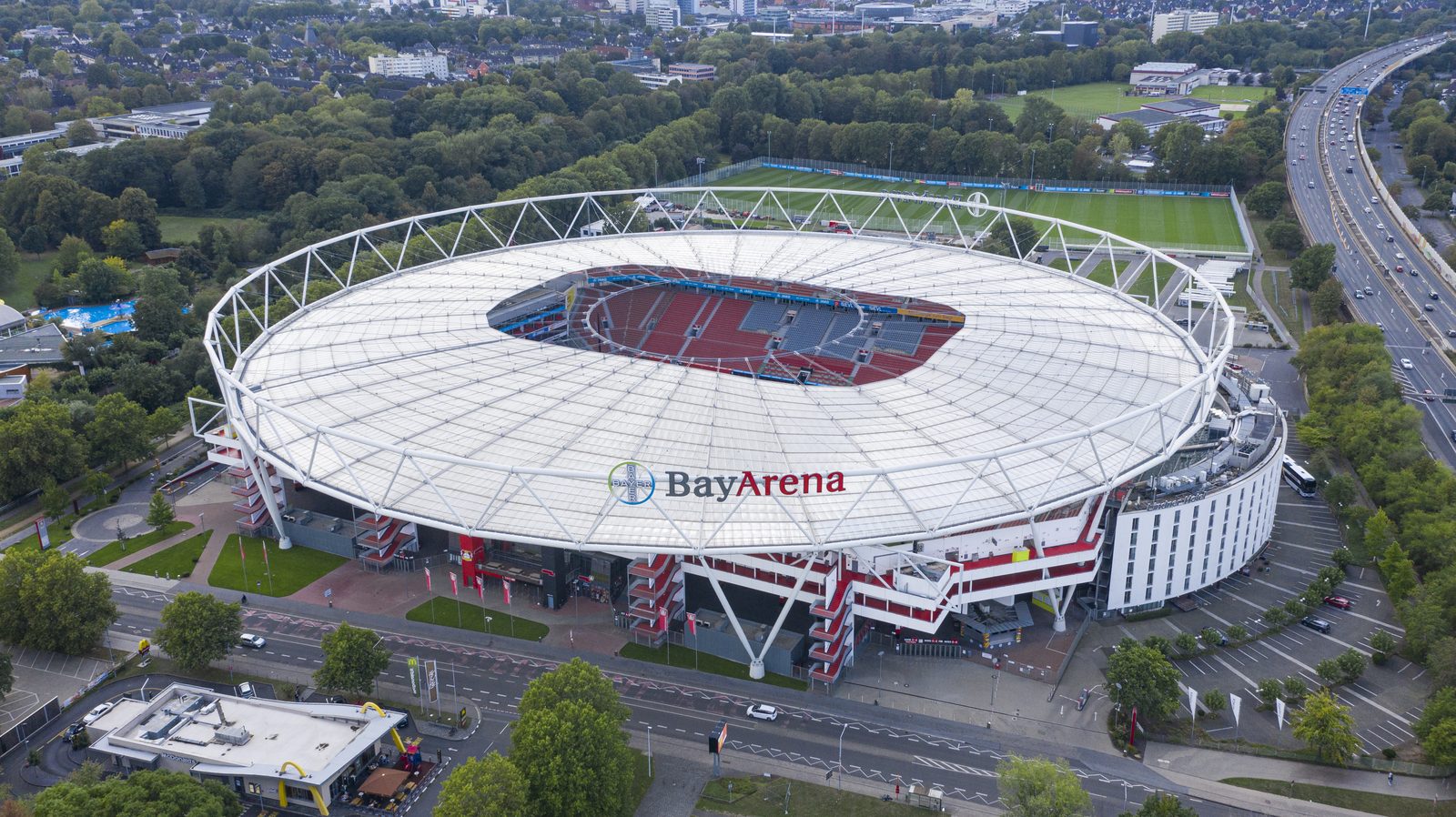 Bayer Leverkusen maç ve stadyum anları
